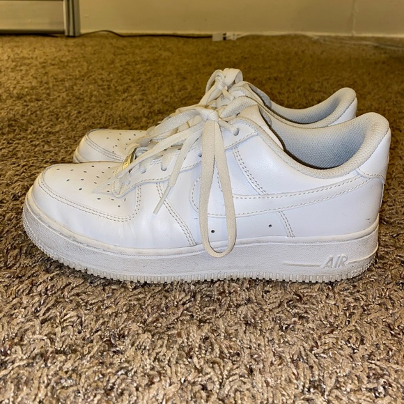 Nike Shoes - Womens Nike Air Force 1